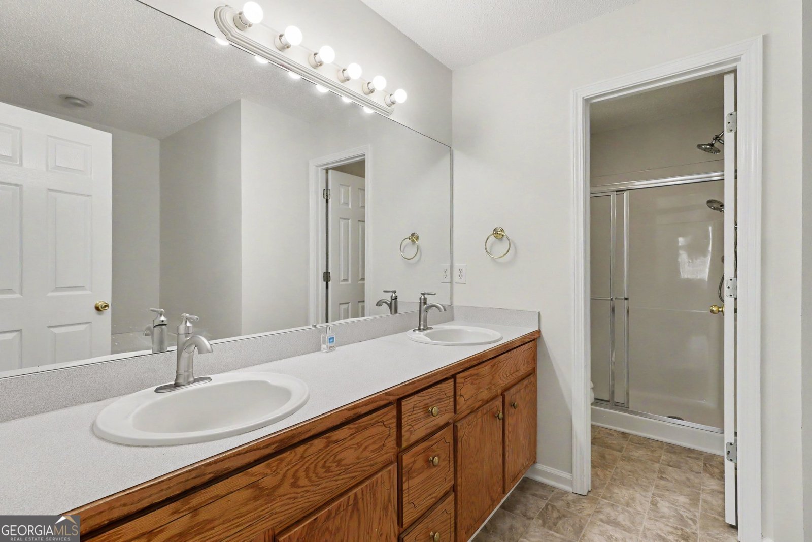 18 Broadlands Drive White - Photo 15