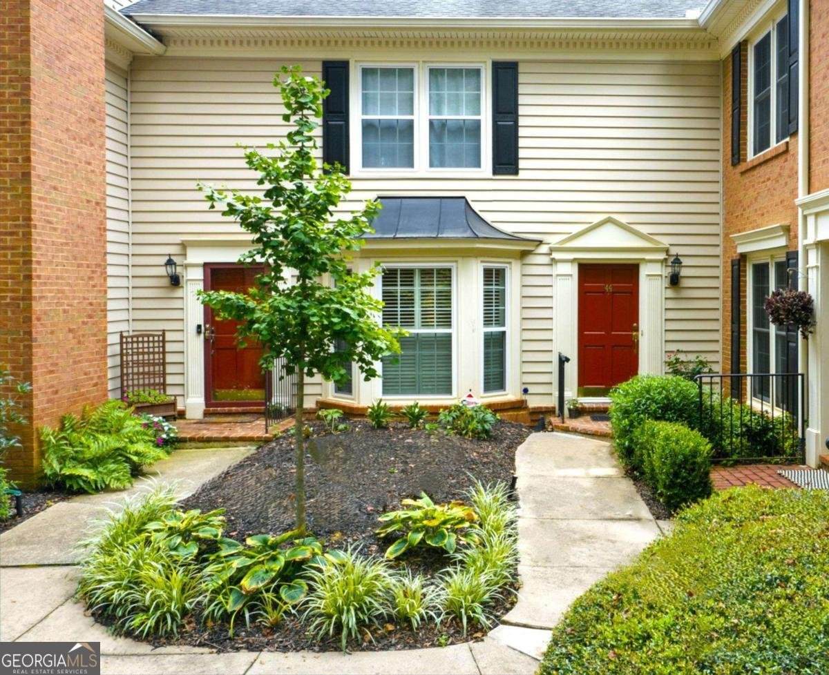 44 Mount Vernon Circle Sandy Springs - main photo