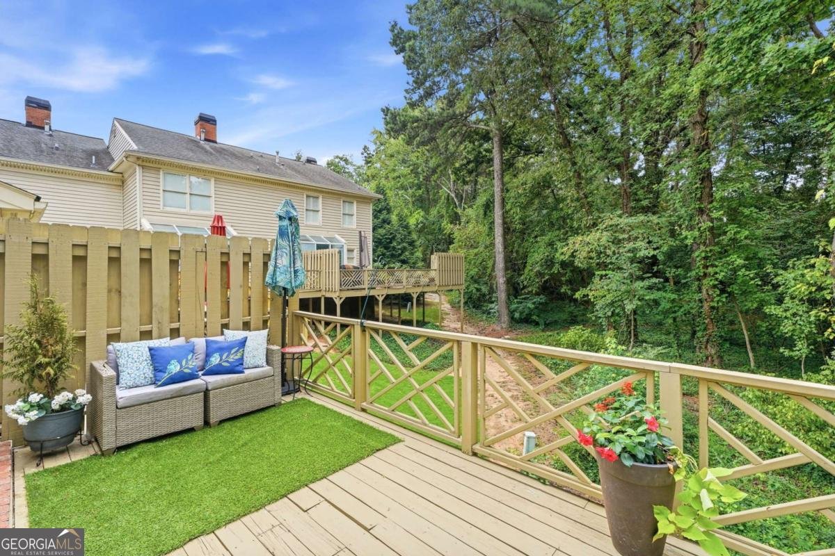 44 Mount Vernon Circle Sandy Springs - Photo 18