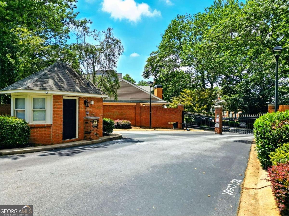 44 Mount Vernon Circle Sandy Springs - Photo 25