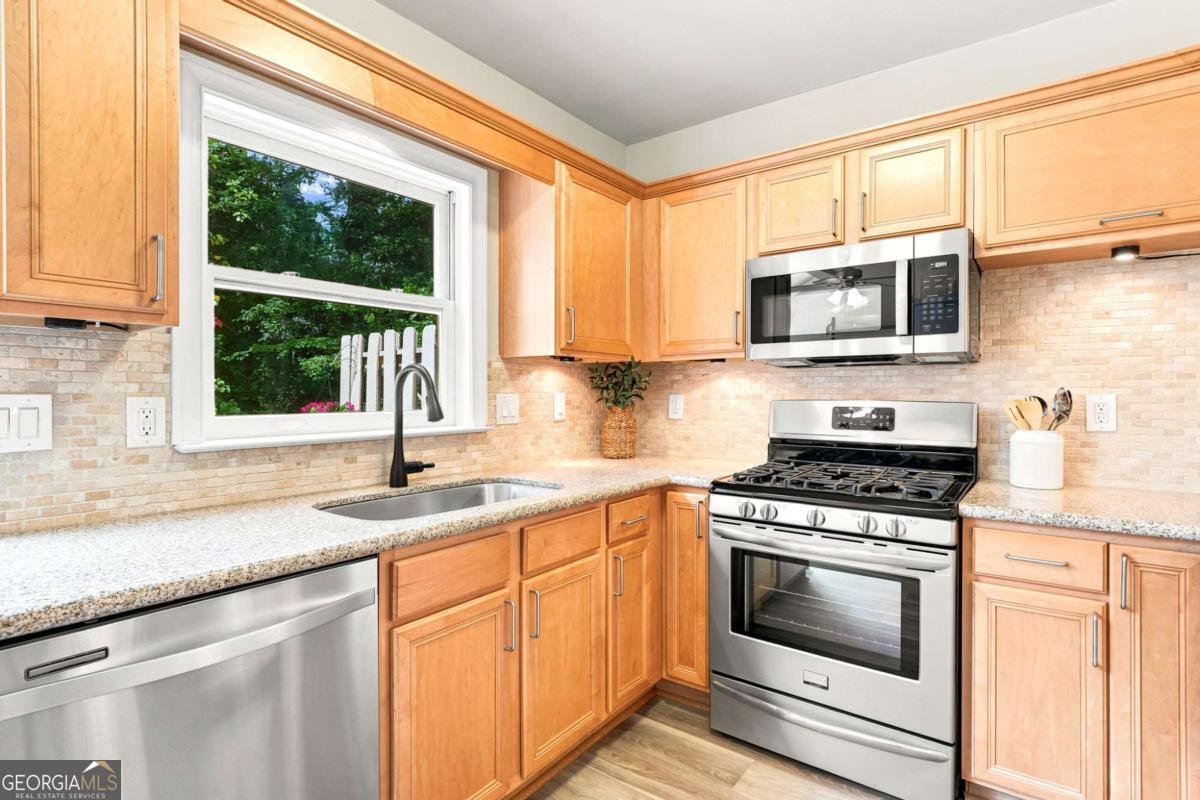 44 Mount Vernon Circle Sandy Springs - Photo 6