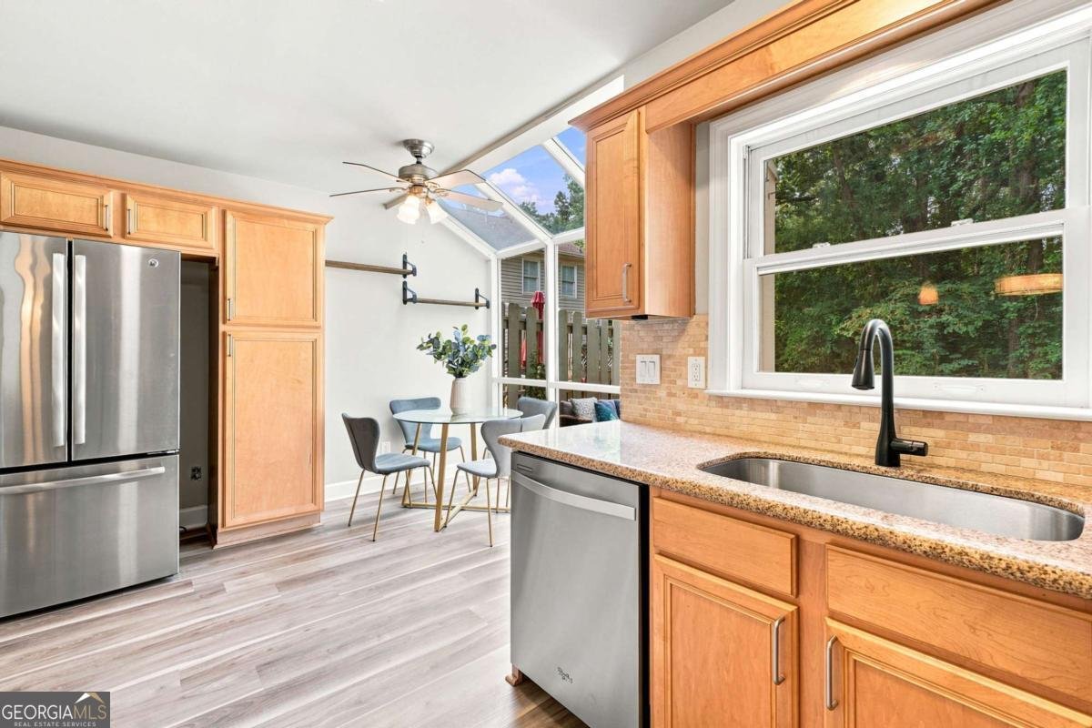 44 Mount Vernon Circle Sandy Springs - Photo 8