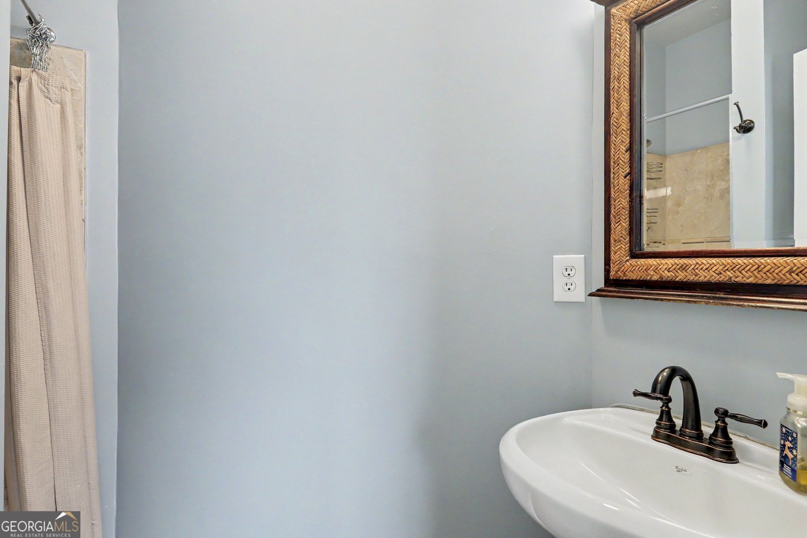 1128 Bankside Court Buford - Photo 24