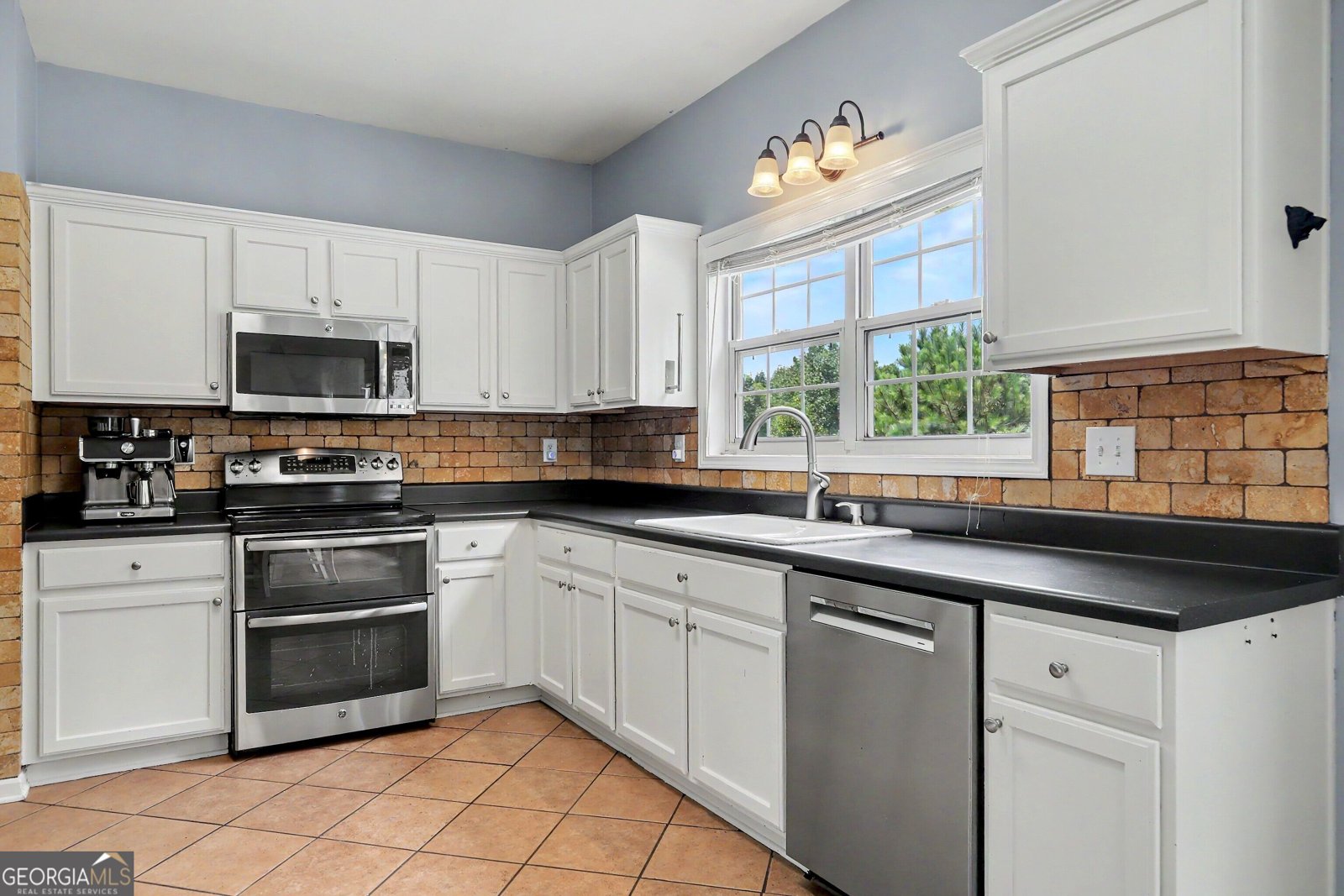 1128 Bankside Court Buford - Photo 8
