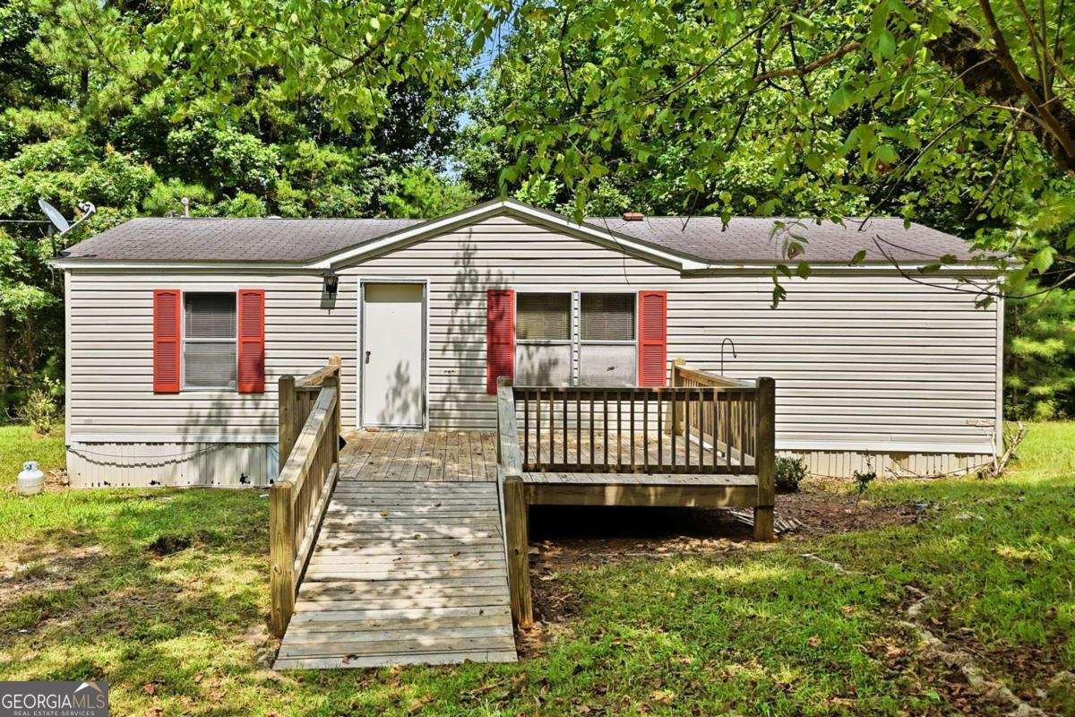 1310 Davis Road Fairmount - main photo