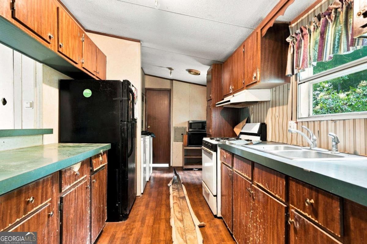 1310 Davis Road Fairmount - Photo 12
