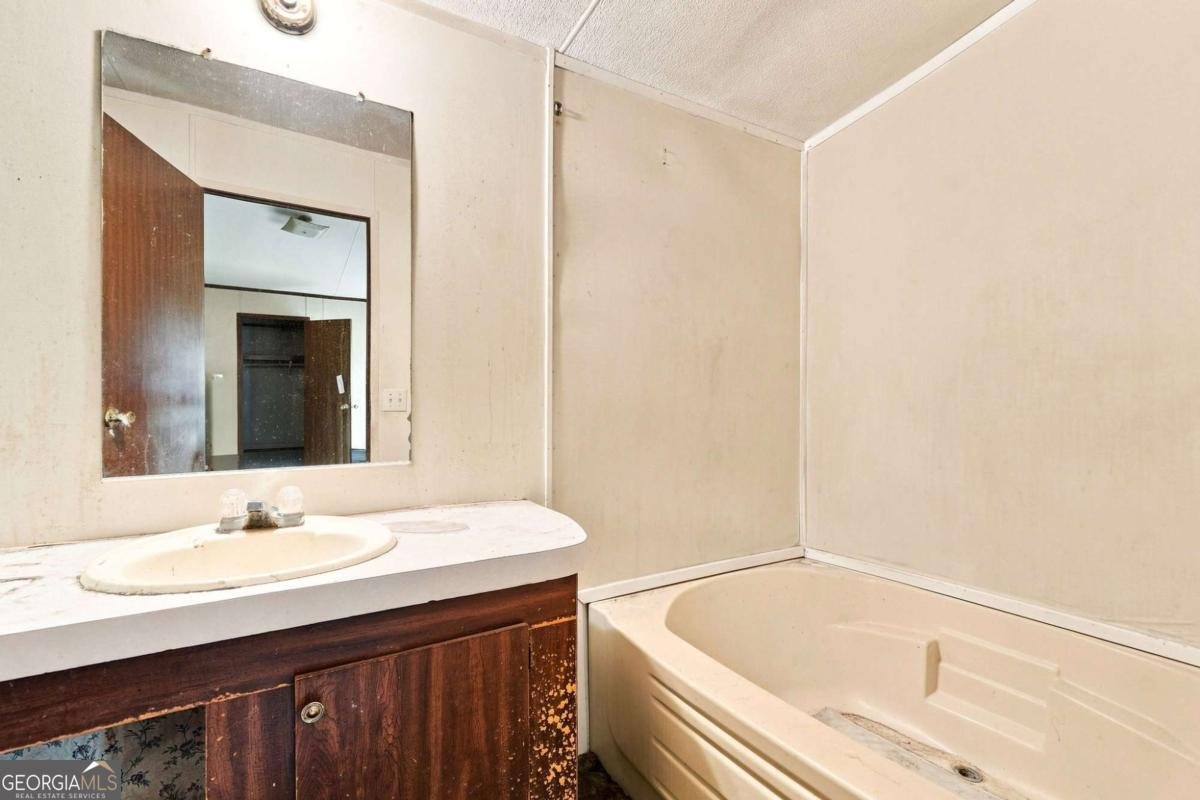 1310 Davis Road Fairmount - Photo 20
