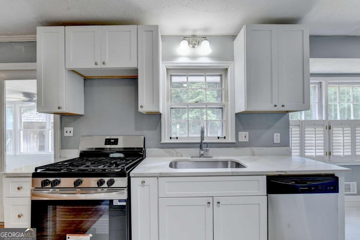 4875 Five Forks Trickum Road Lilburn - Photo 20