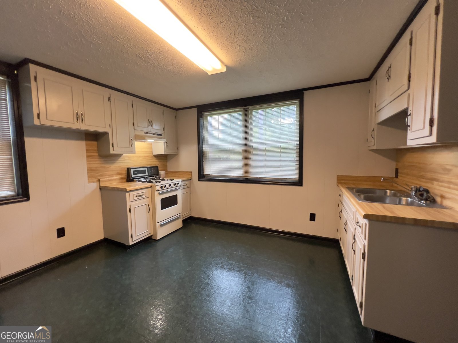105 Olympia Drive Thomaston - Photo 29