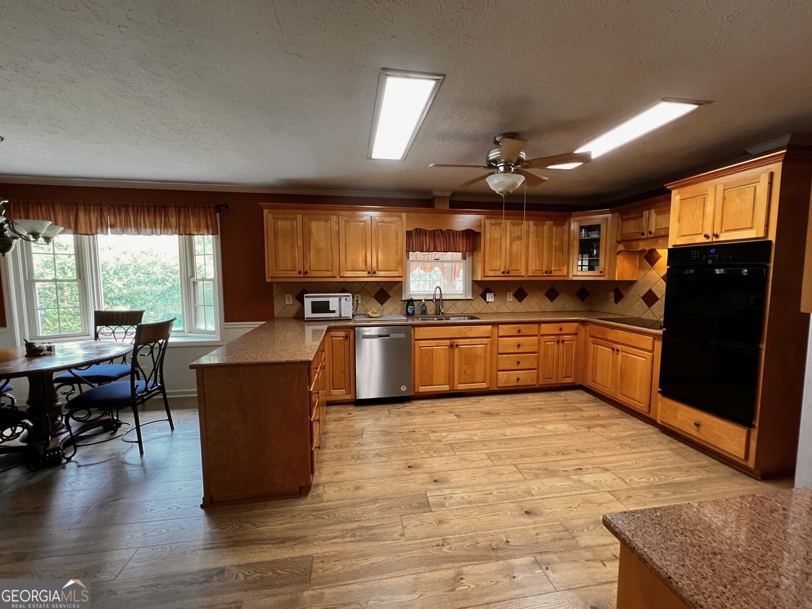 105 Olympia Drive Thomaston - Photo 8