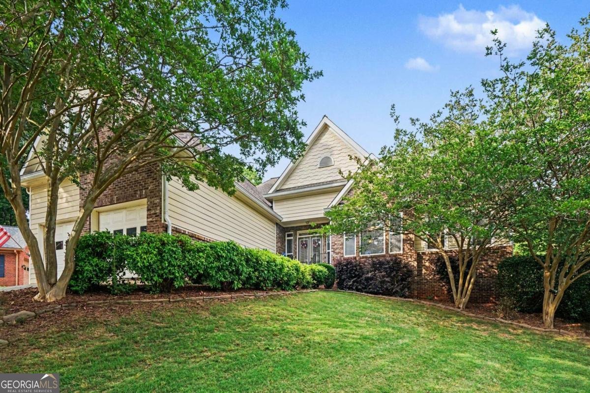 7780 Leeward Cove Court Cumming - main photo