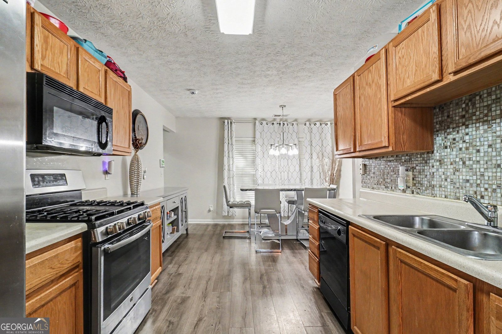 8280 Mayfern Drive Fayetteville - Photo 12
