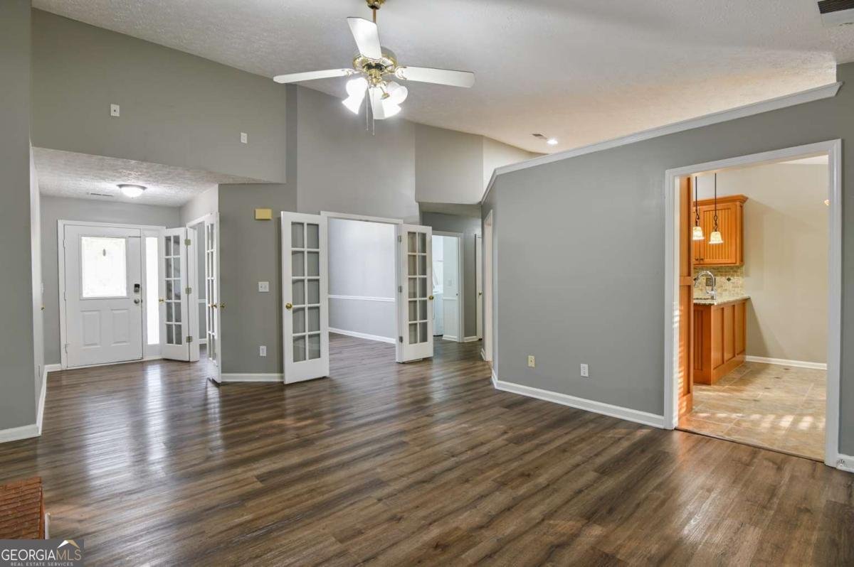 680 Trellis Pond Court Lawrenceville - Photo 6