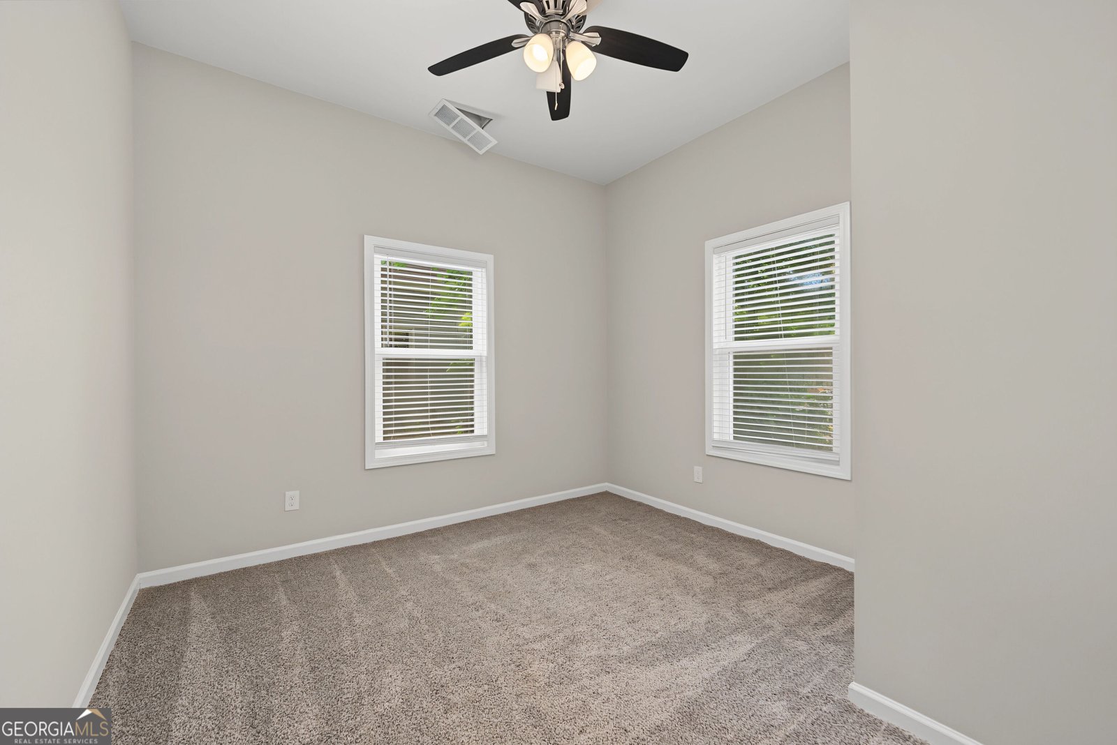 1645 Connally Drive East Point - Photo 10