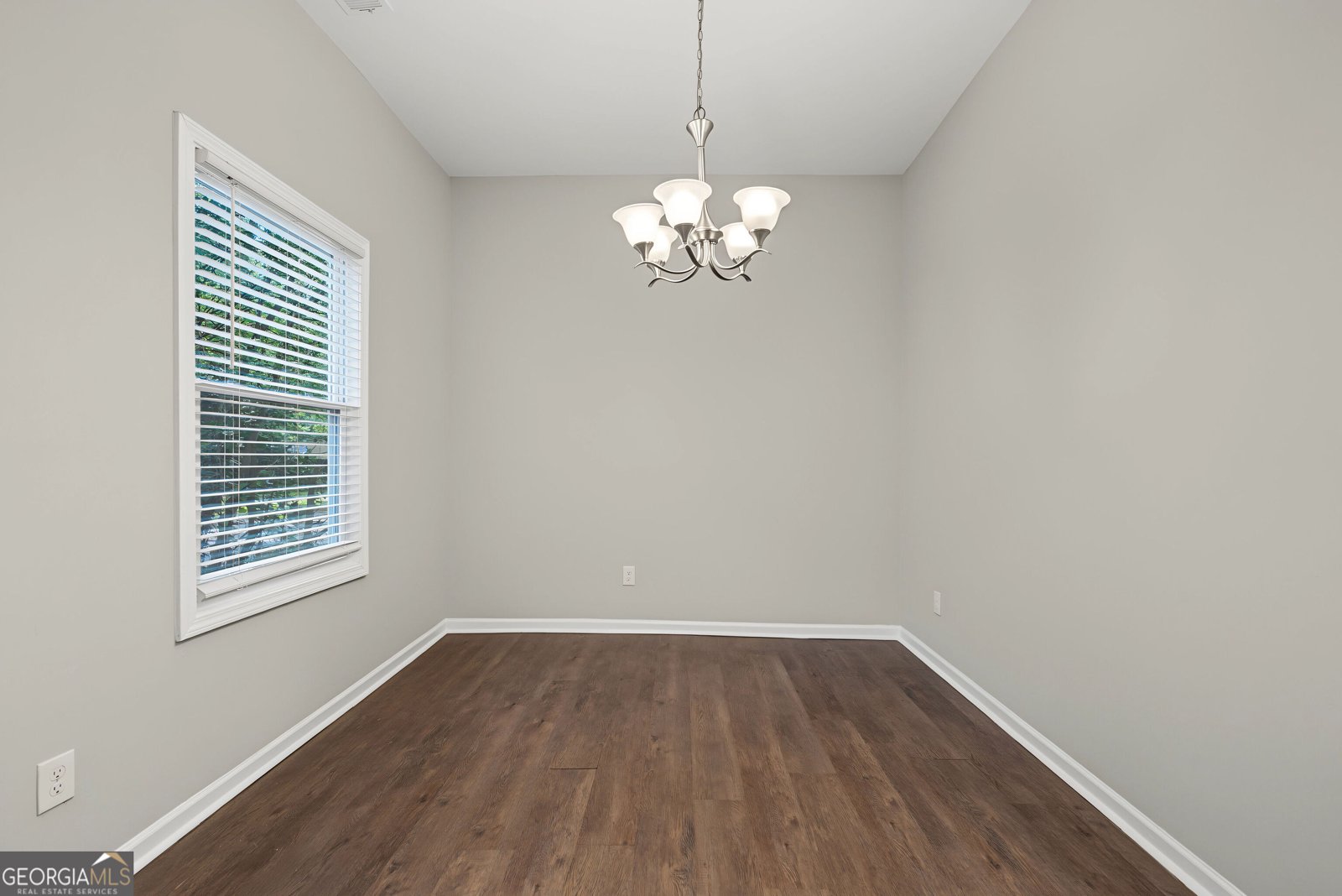 1645 Connally Drive East Point - Photo 9