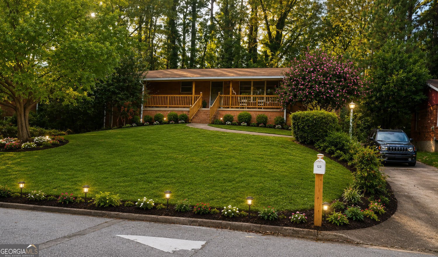 1723 Fort Valley Drive atlanta - main photo