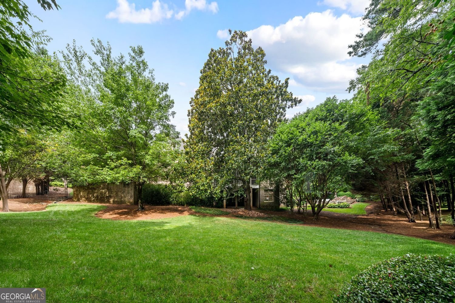 305 Forrest Lake Drive sandy springs - Photo 56