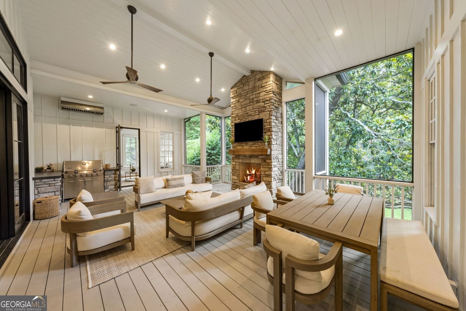 305 Forrest Lake Drive sandy springs - Photo 6