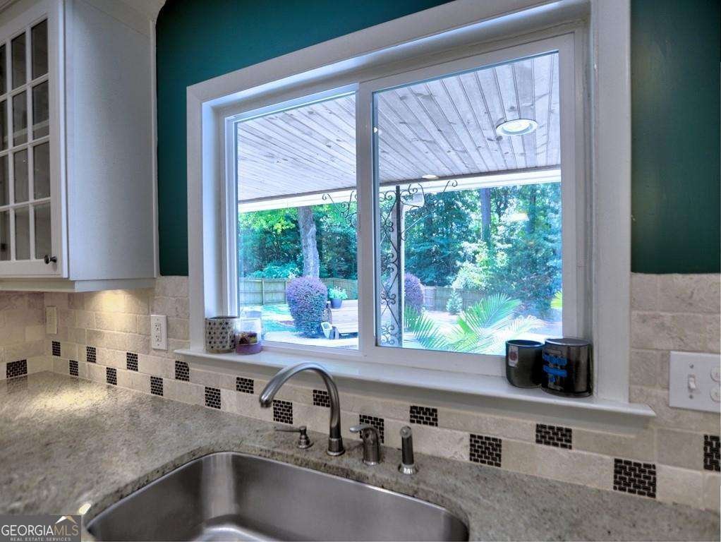 715 Glenforest Road Sandy Springs - Photo 19