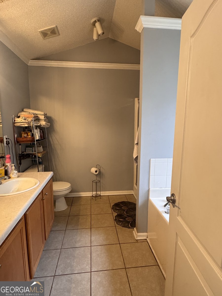 30 Oakbrook Lane Covington - Photo 10