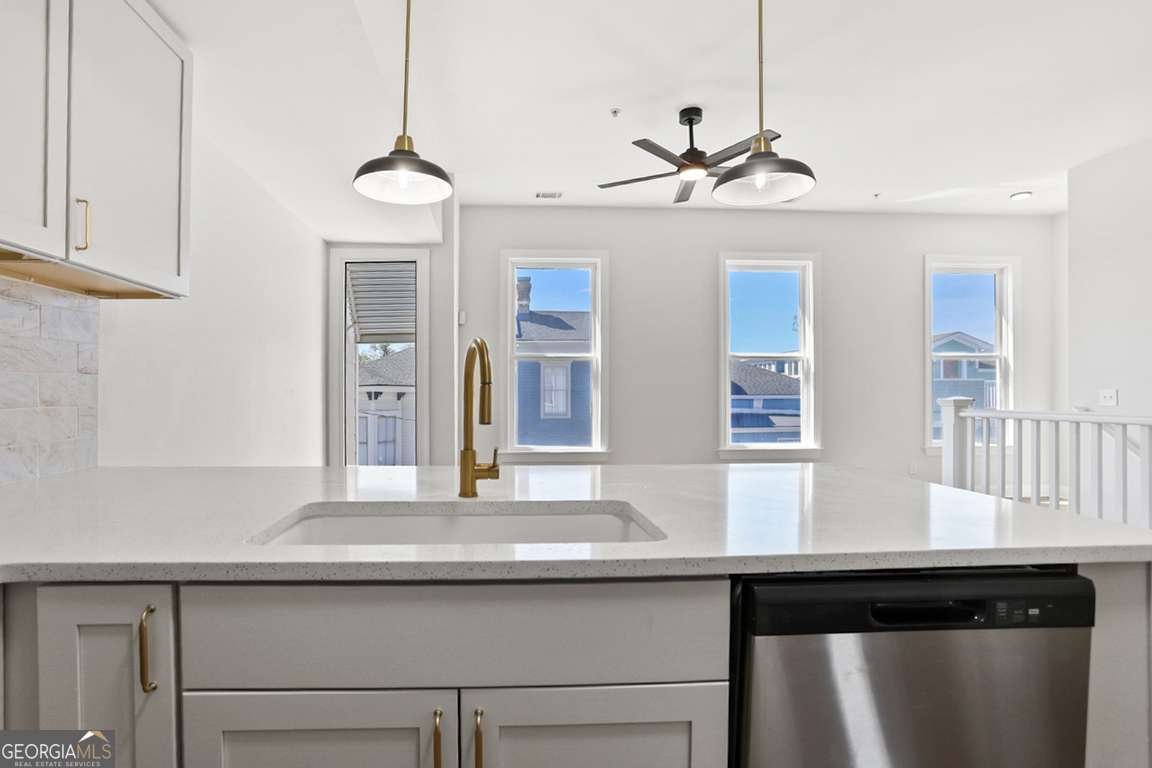 302 Lorch Street Savannah - Photo 7