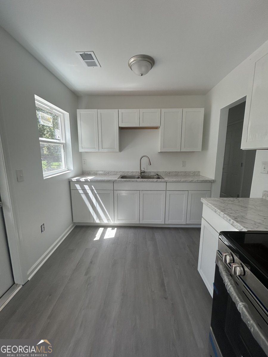 411 Chamlee Drive Fort Valley - Photo 13