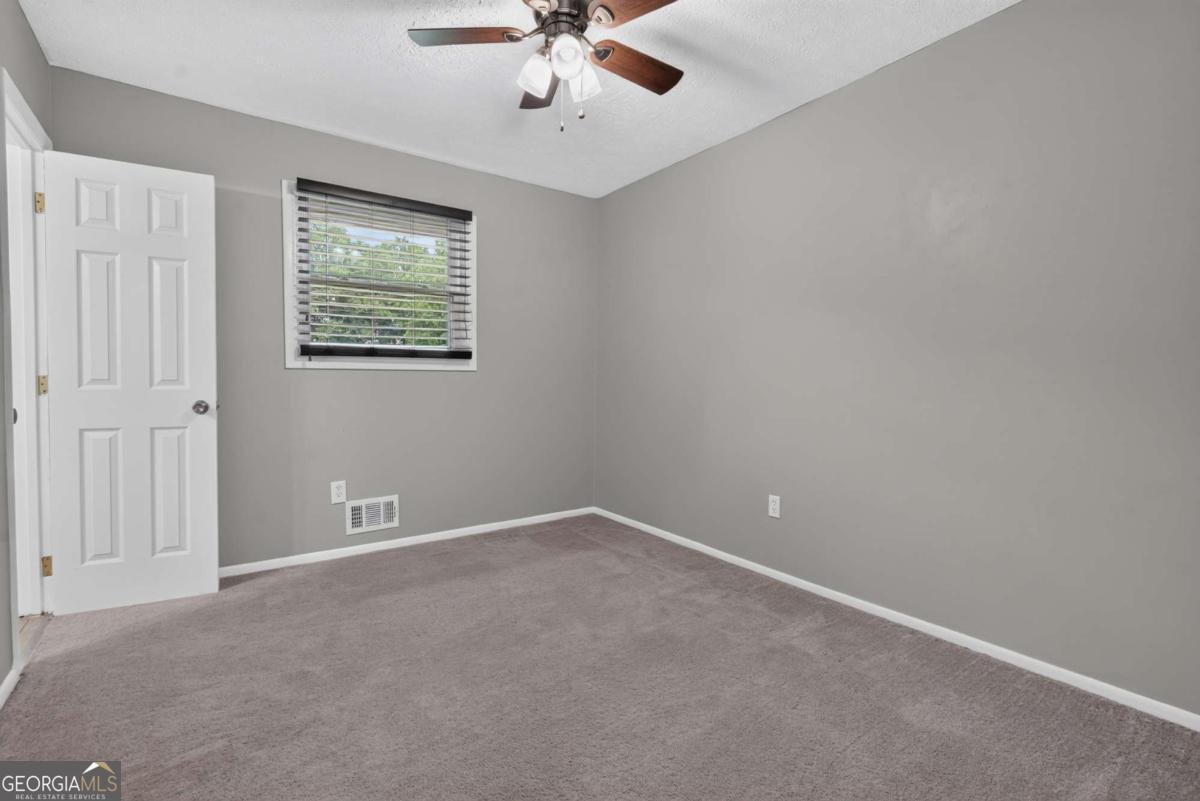 2397 Sherwood Place Marietta - Photo 11