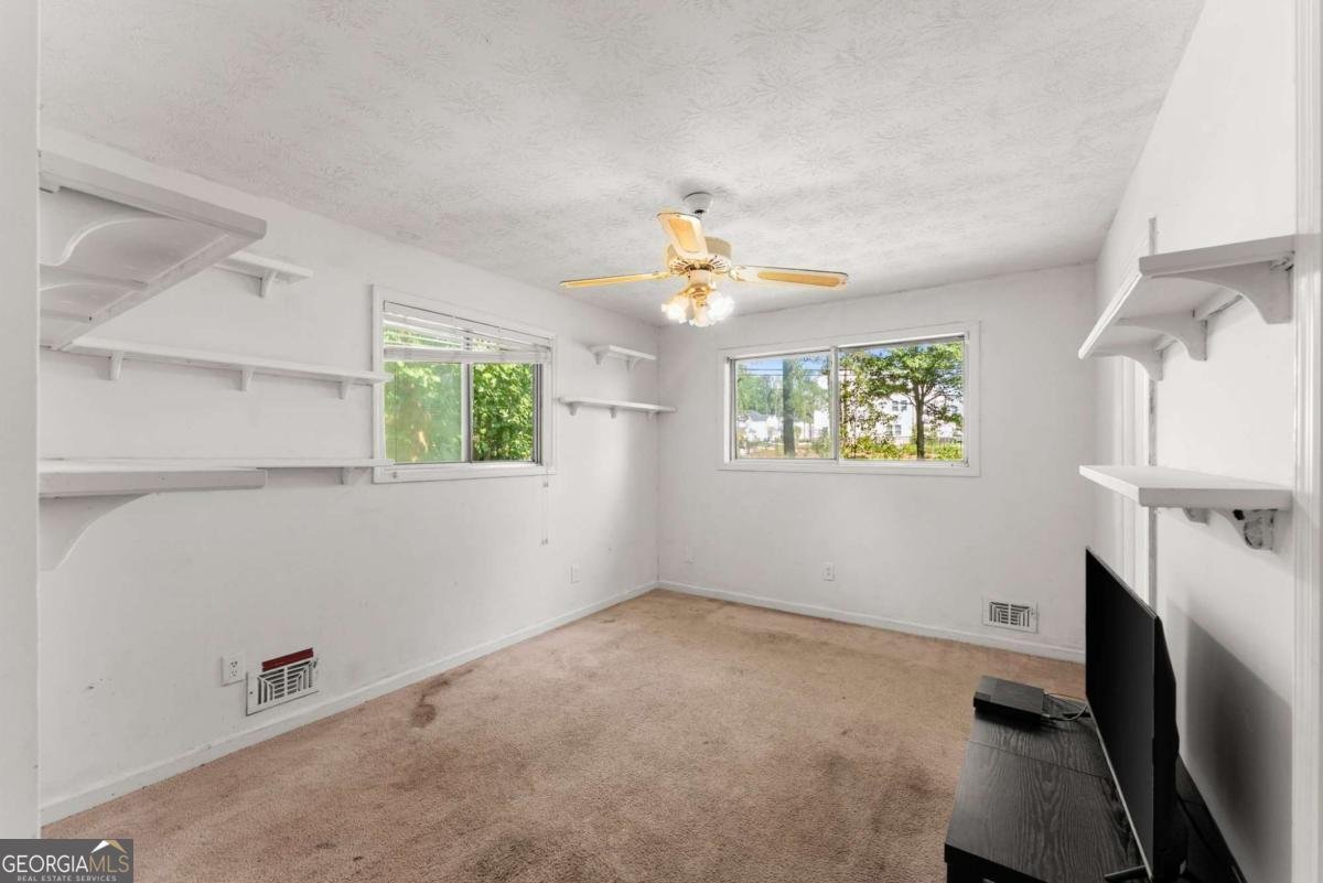 758 Springlake Road Lawrenceville - Photo 31