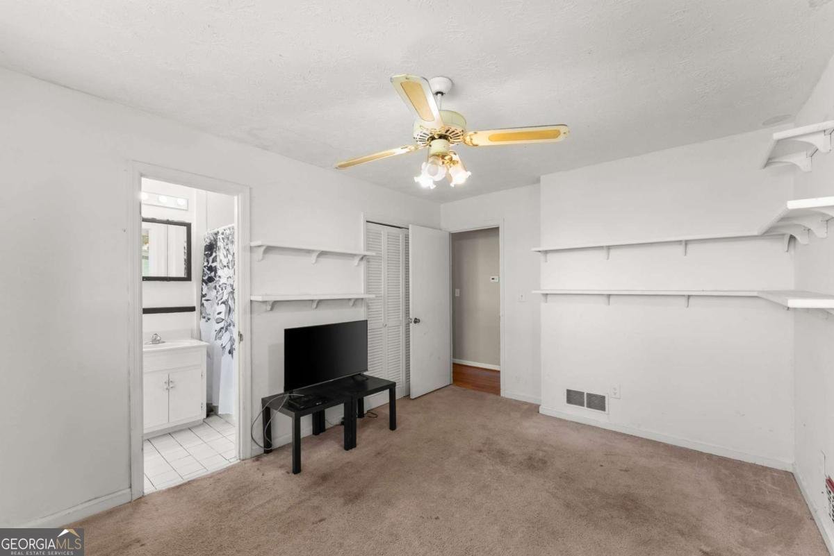 758 Springlake Road Lawrenceville - Photo 32