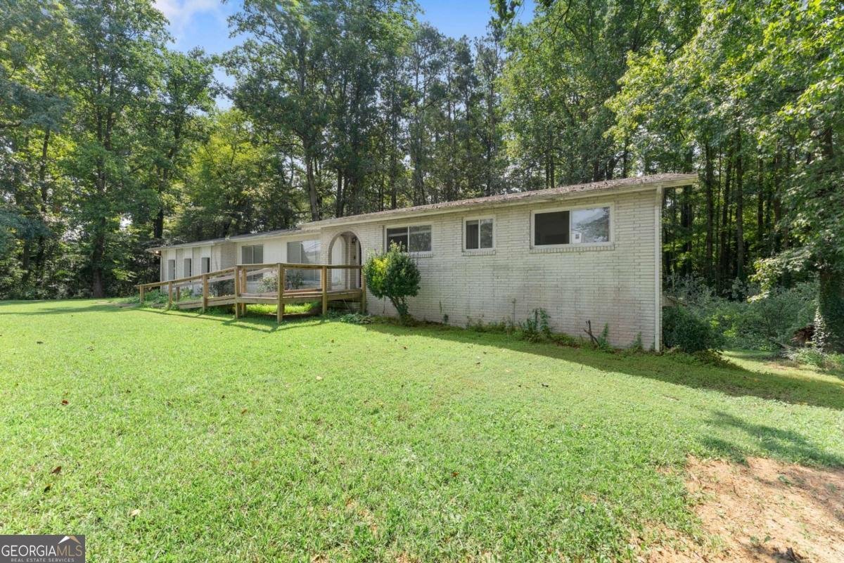 758 Springlake Road Lawrenceville - Photo 6