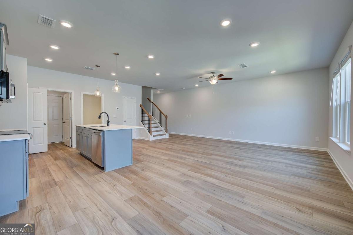 663 Treasure Drive Stockbridge - Photo 11