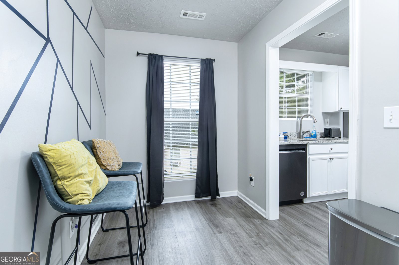 660 Morrow Road Forest Park - Photo 12