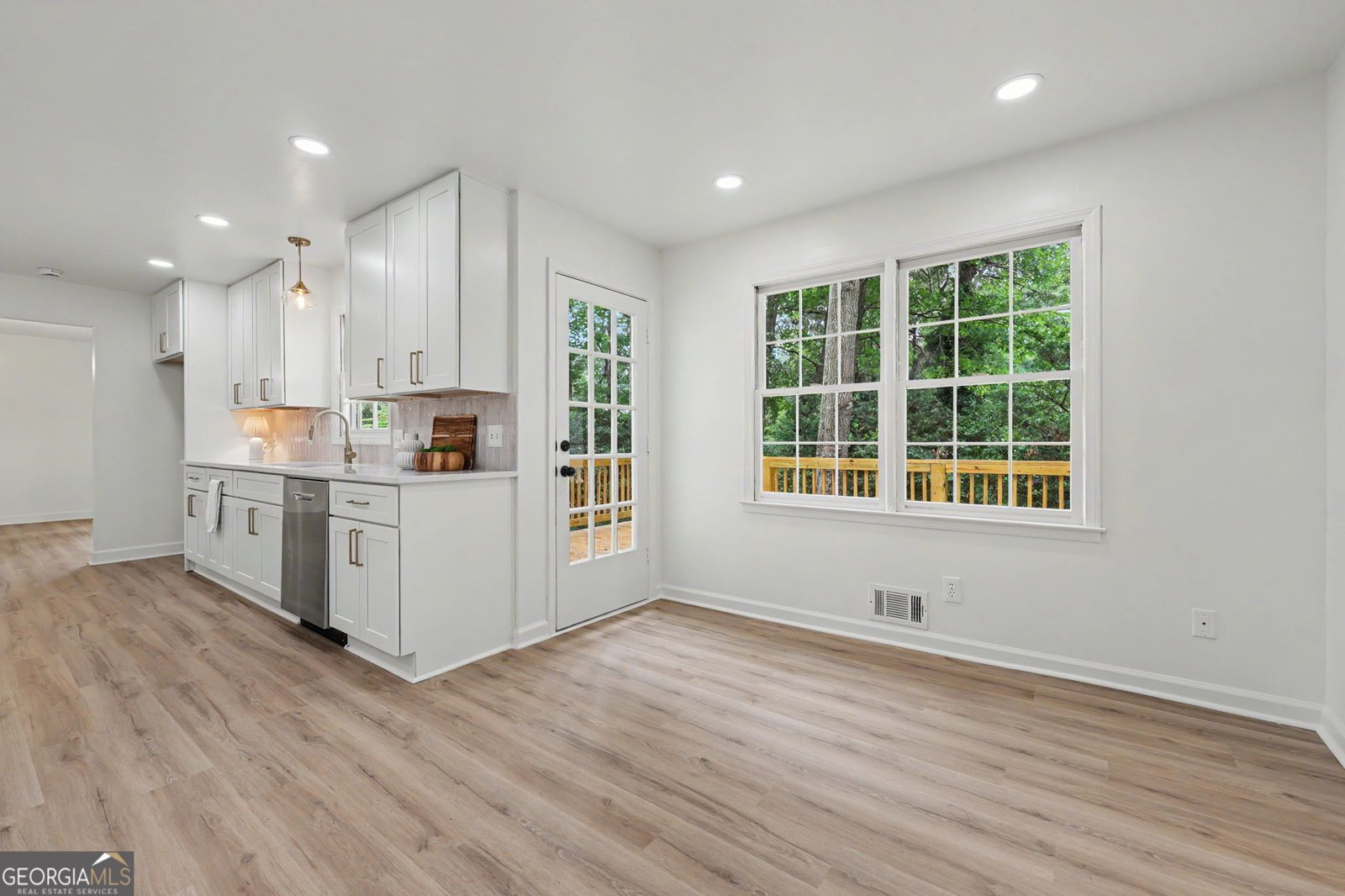 5250 Beech Forest Drive Lilburn - Photo 13