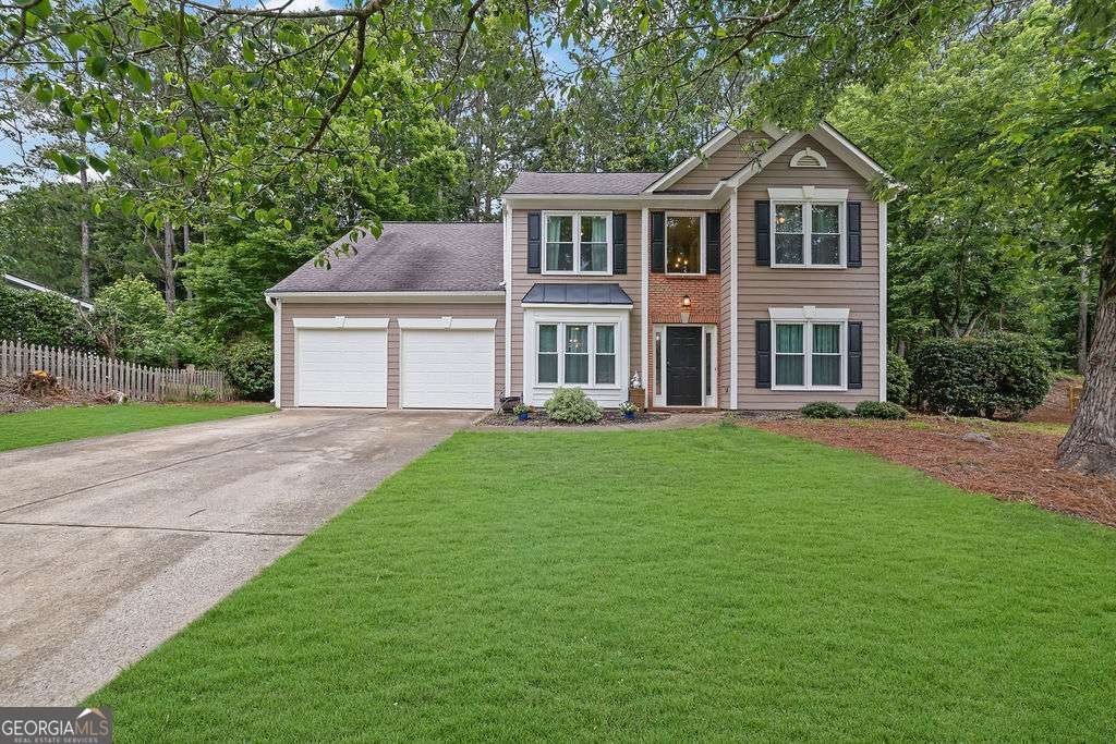 8011 Huntcliff Road Woodstock - main photo