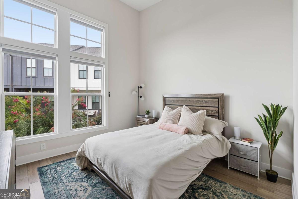 913 Brees Court Atlanta - main photo