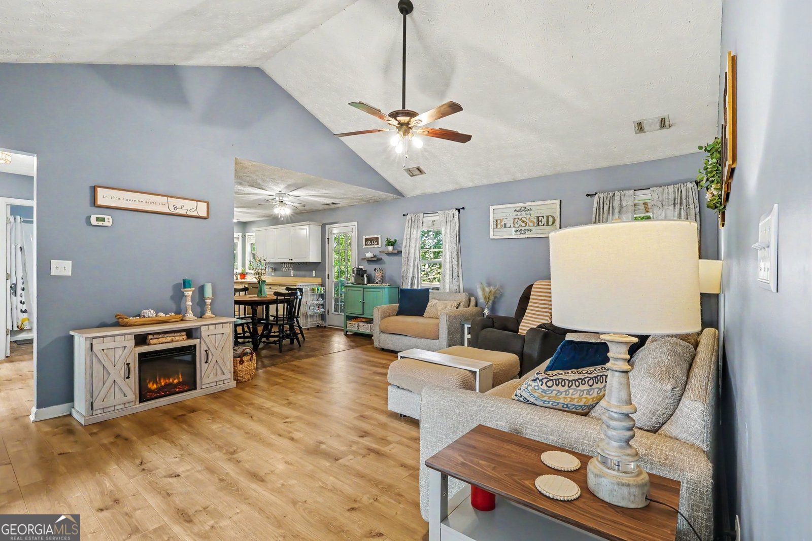 Photo 5