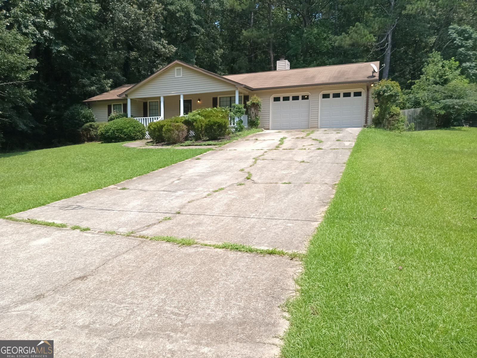 158 Stokes Drive Stockbridge - main photo