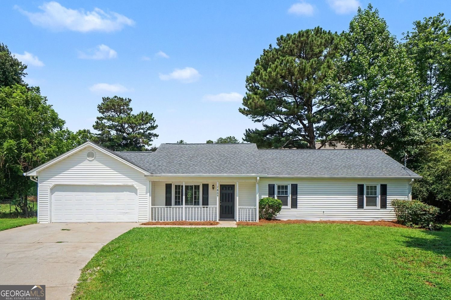 2835 Shane Drive Snellville - main photo