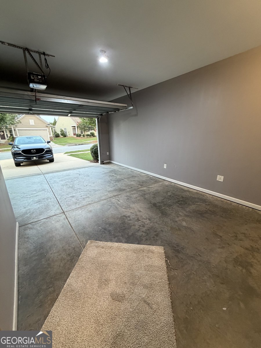 610 Larch Looper Drive Griffin - Photo 29