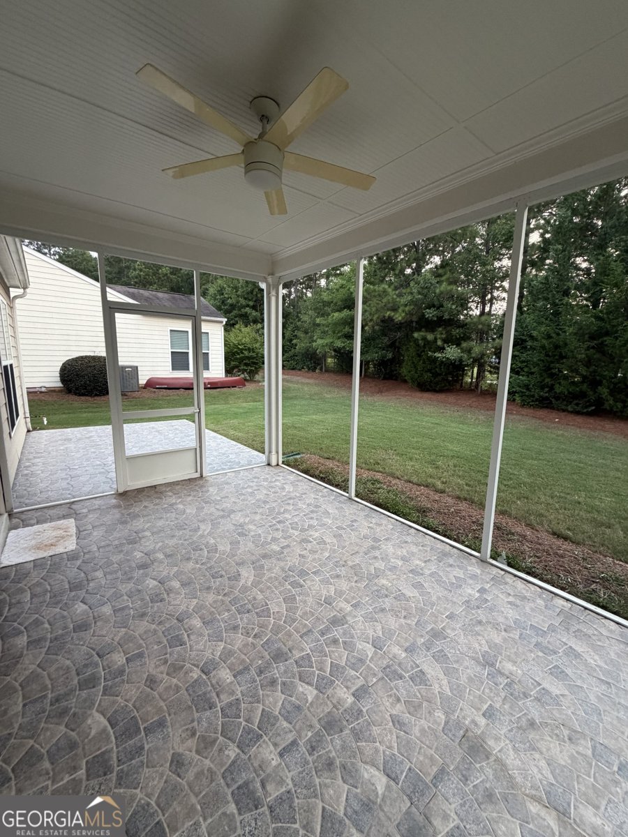 610 Larch Looper Drive Griffin - Photo 32