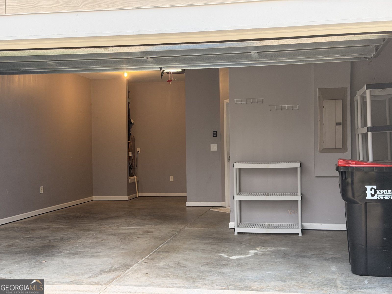 610 Larch Looper Drive Griffin - Photo 36
