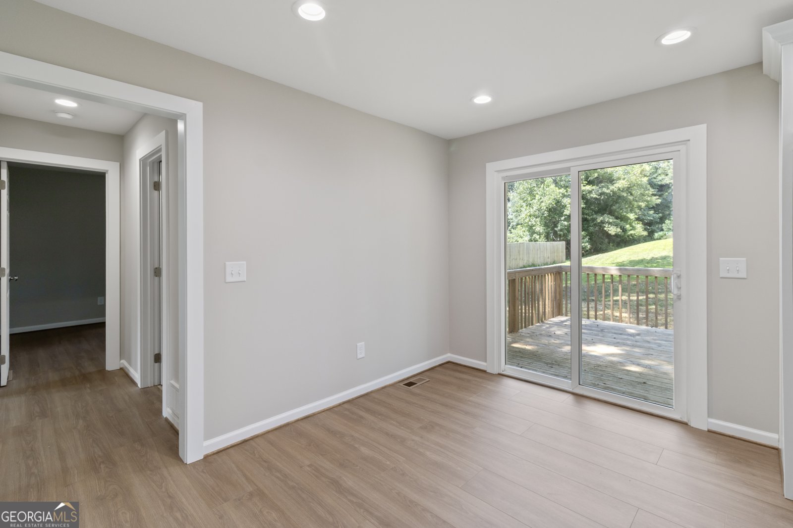 66 Troy Street Commerce - Photo 15