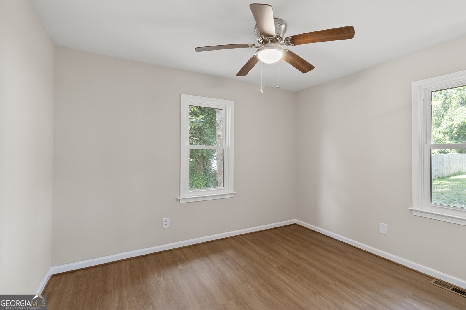 66 Troy Street Commerce - Photo 18