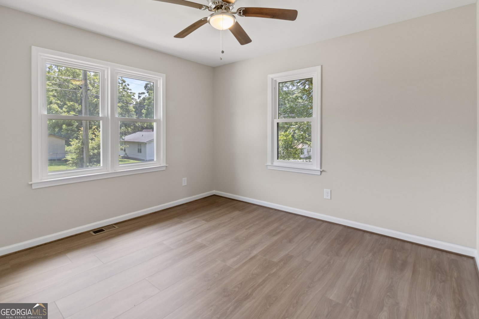 66 Troy Street Commerce - Photo 23