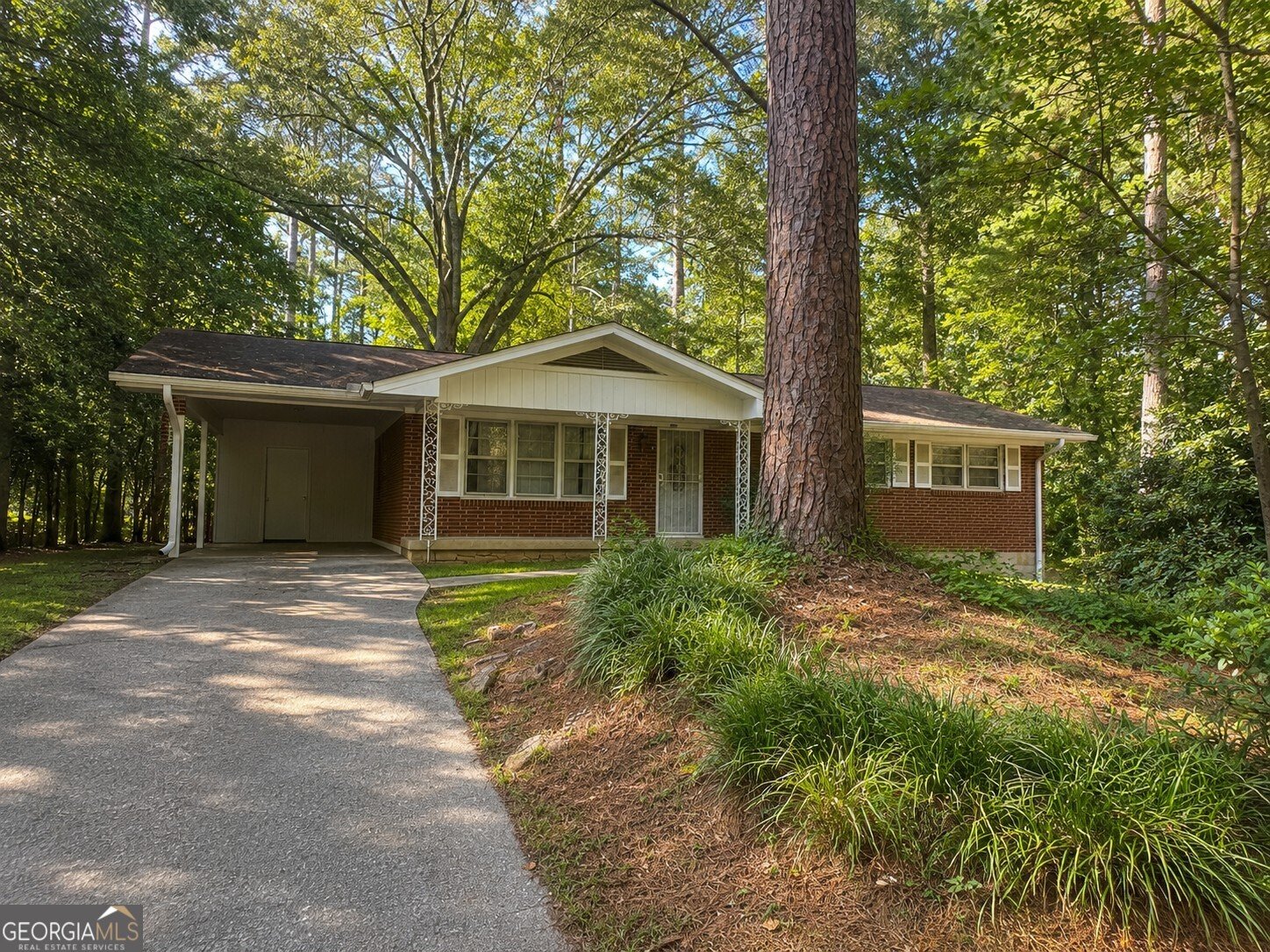 2525 Stone Road East Point - main photo