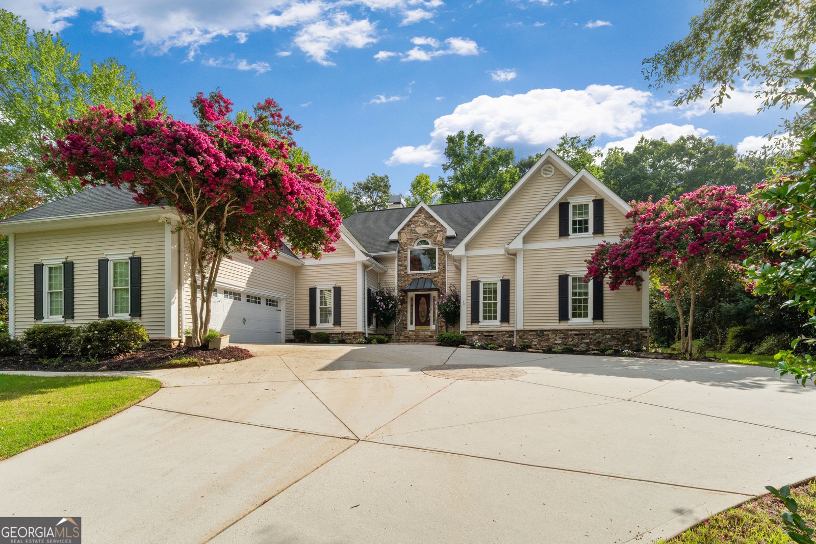 66 Hidden Lakes Drive Carrollton - main photo