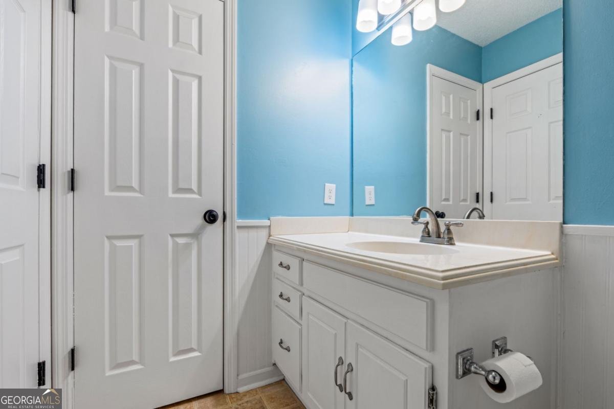 141 Onyx Athens - Photo 18