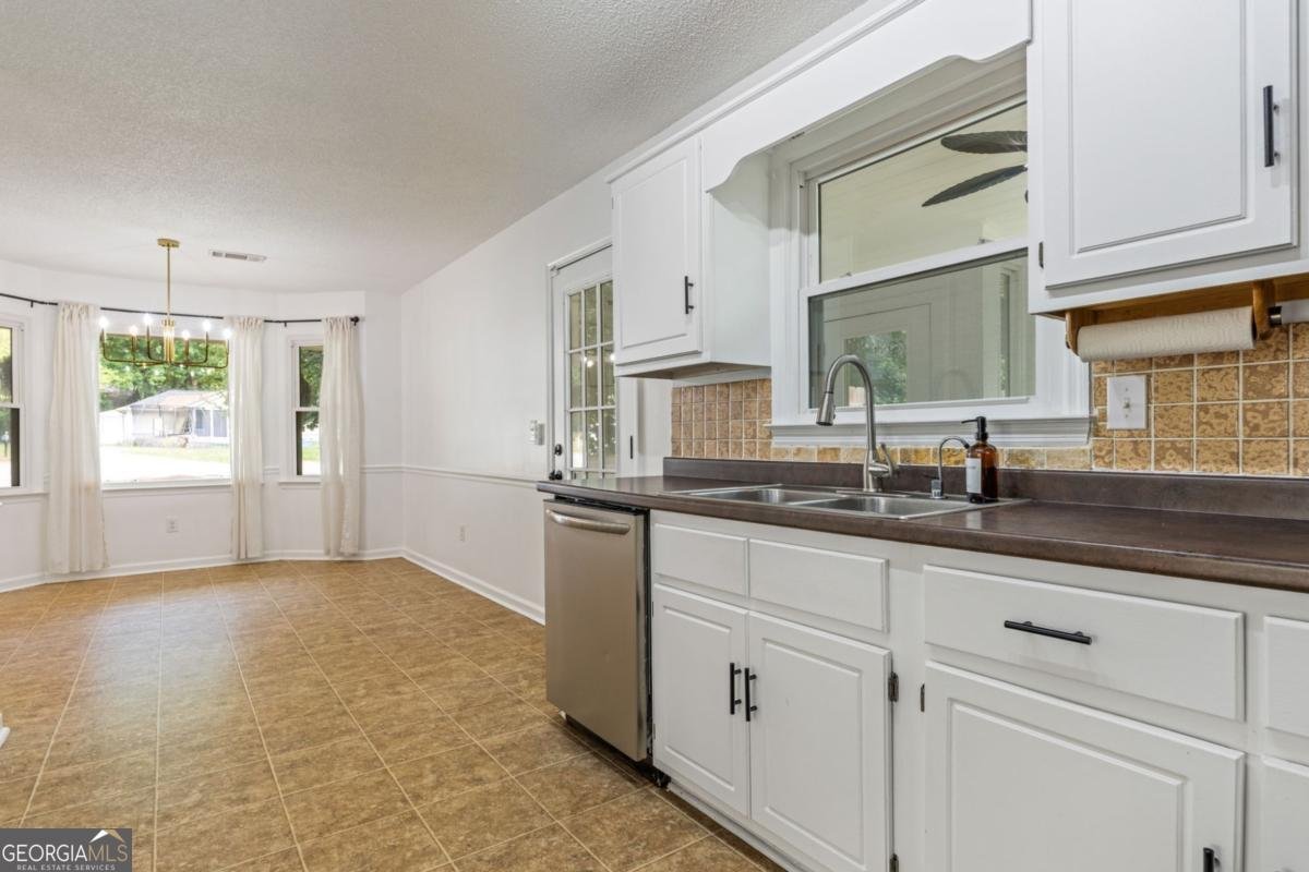141 Onyx Athens - Photo 9