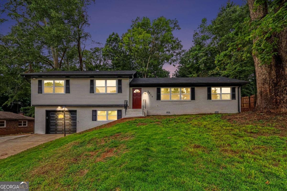 2417 Winshire Drive Decatur - main photo