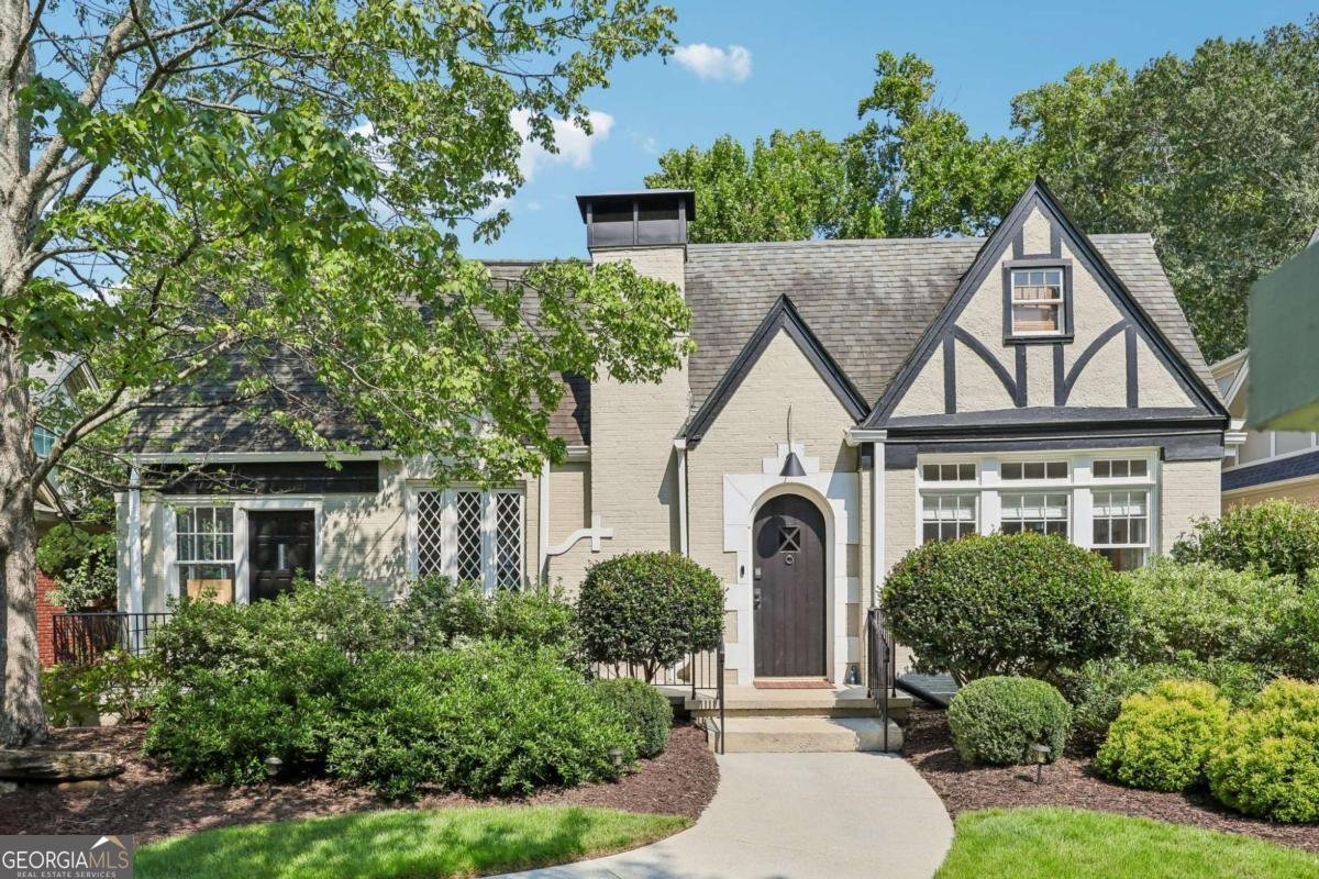 1596 Emory Road Atlanta - main photo